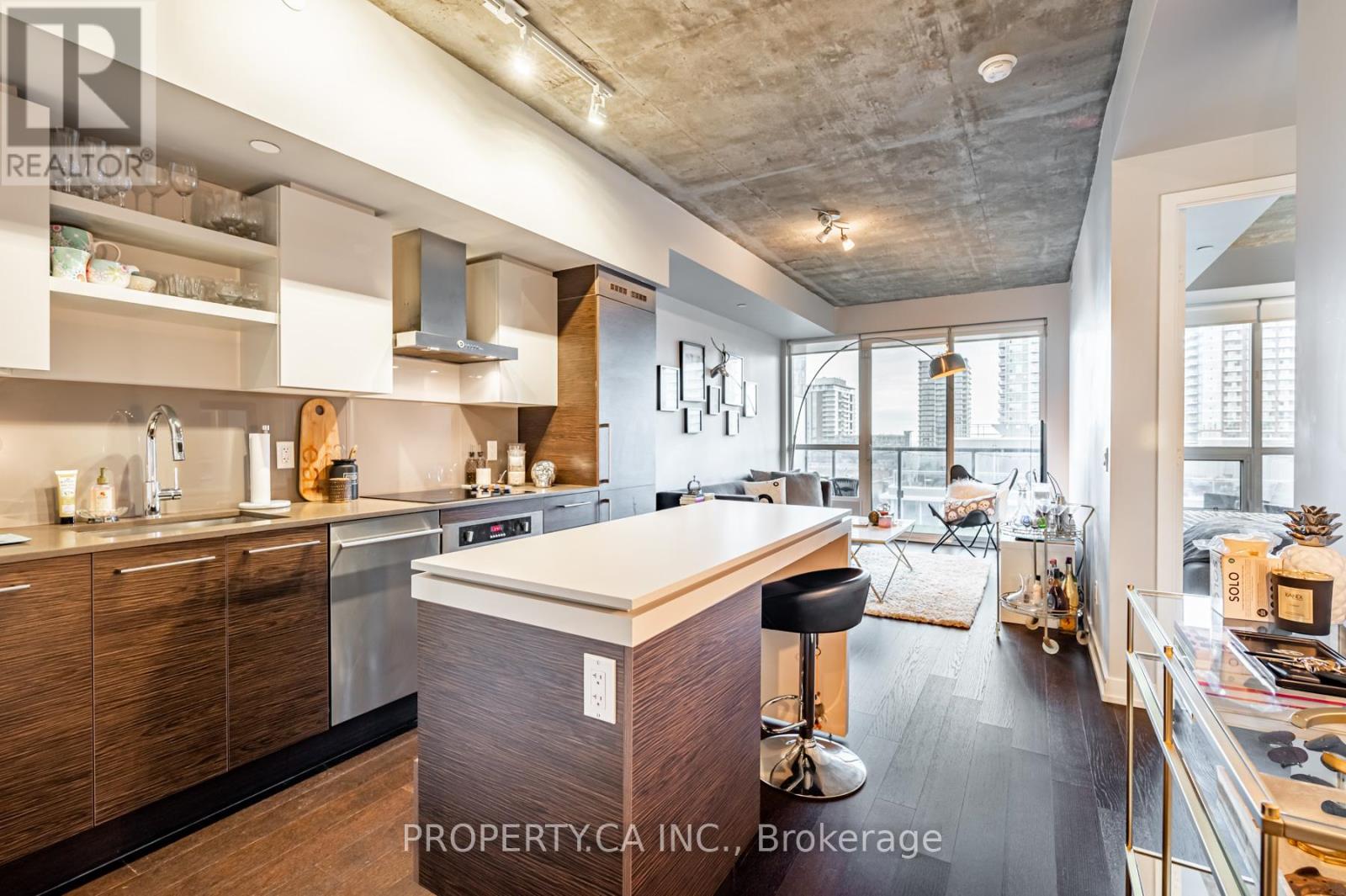915 - 1030 KING STREET W, Toronto, Ontario