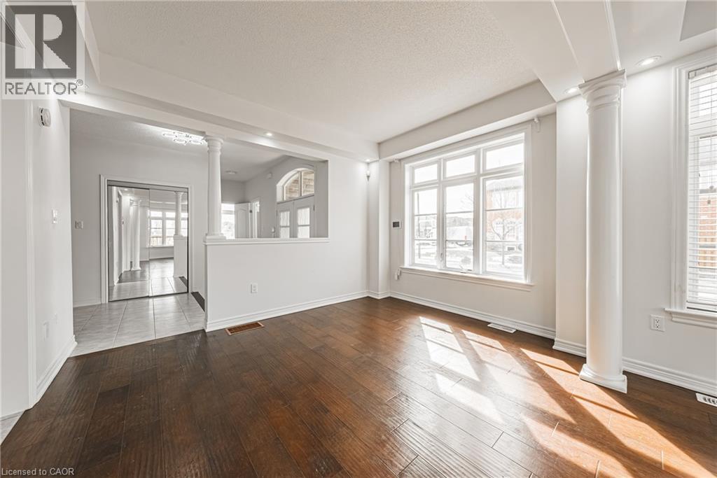 107 Hazelton Avenue, Hamilton, Ontario  L9B 0E9 - Photo 11 - 40773482