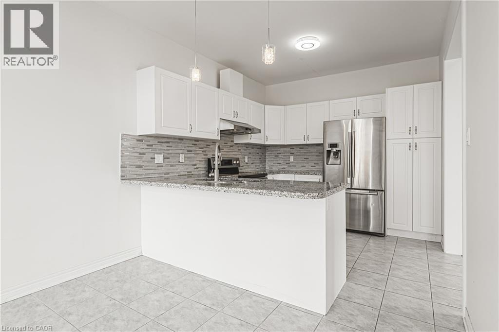 107 Hazelton Avenue, Hamilton, Ontario  L9B 0E9 - Photo 12 - 40773482