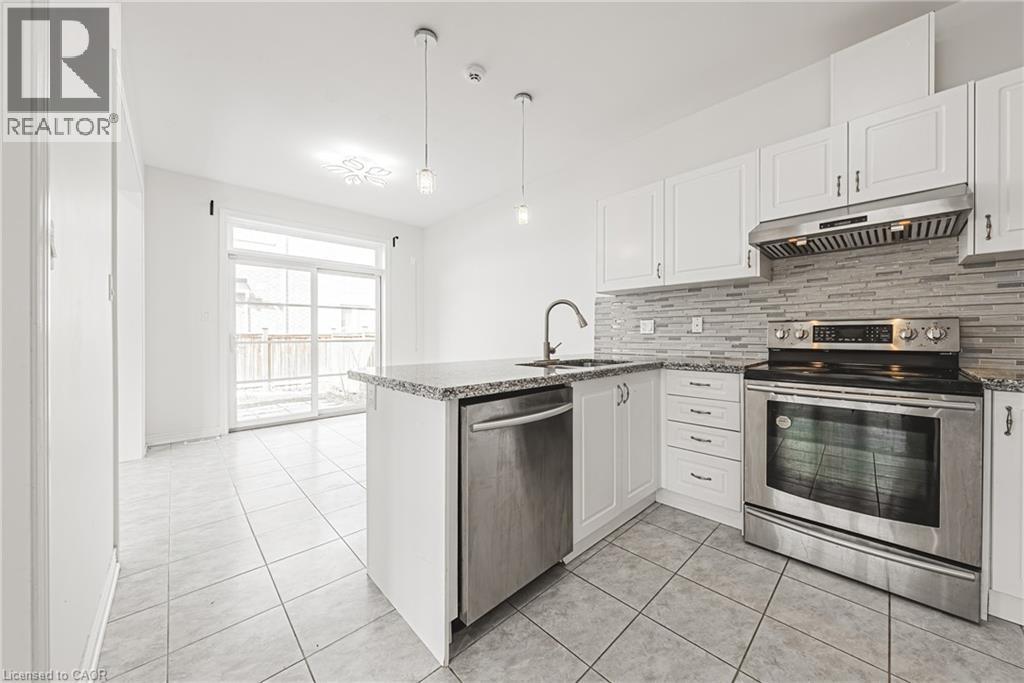 107 Hazelton Avenue, Hamilton, Ontario  L9B 0E9 - Photo 13 - 40773482