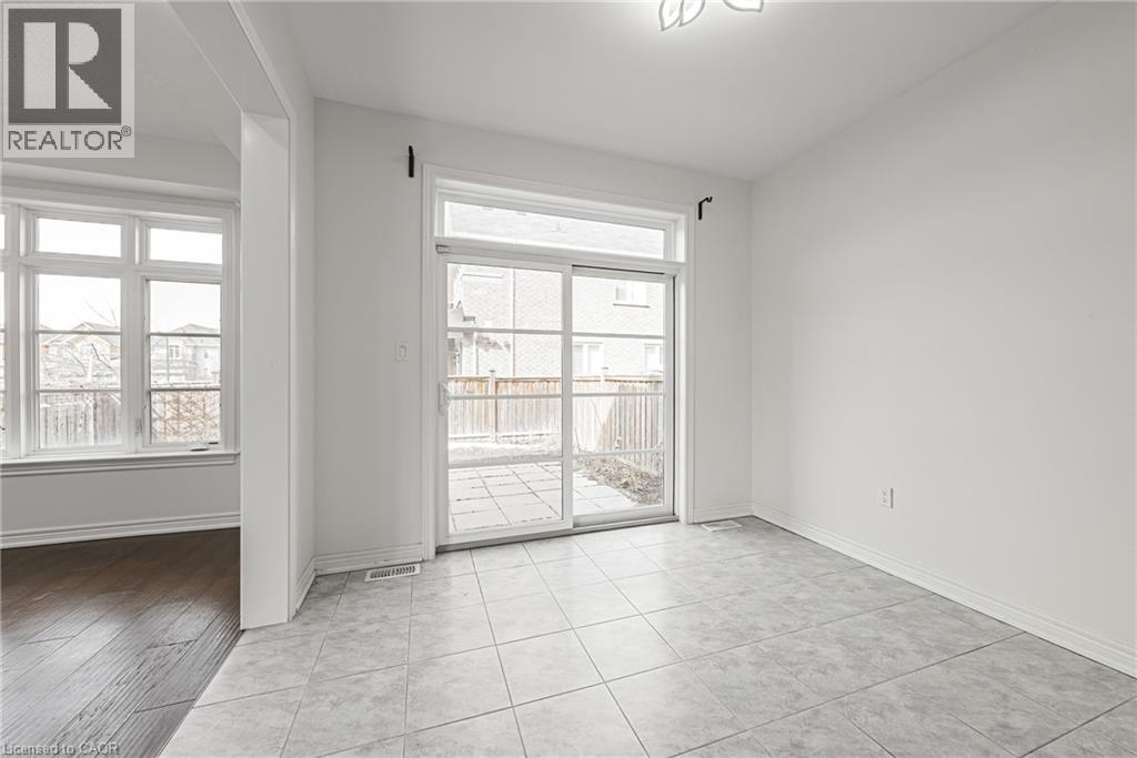107 Hazelton Avenue, Hamilton, Ontario  L9B 0E9 - Photo 17 - 40773482