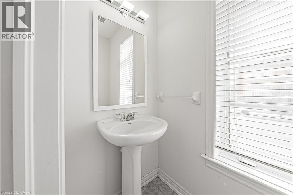 107 Hazelton Avenue, Hamilton, Ontario  L9B 0E9 - Photo 20 - 40773482