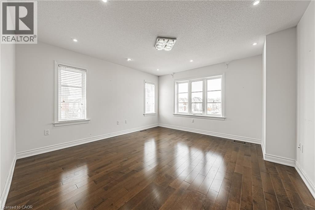 107 Hazelton Avenue, Hamilton, Ontario  L9B 0E9 - Photo 23 - 40773482
