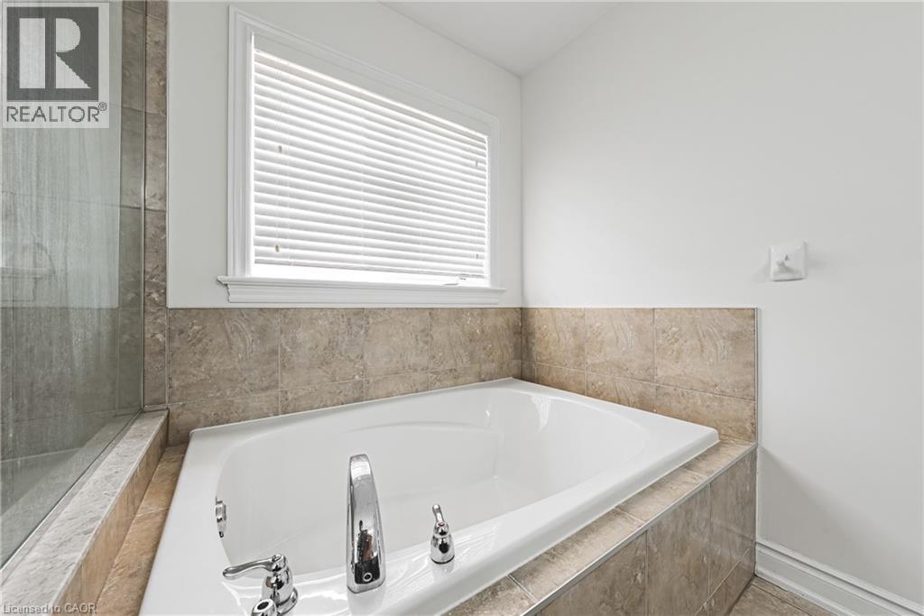 107 Hazelton Avenue, Hamilton, Ontario  L9B 0E9 - Photo 29 - 40773482