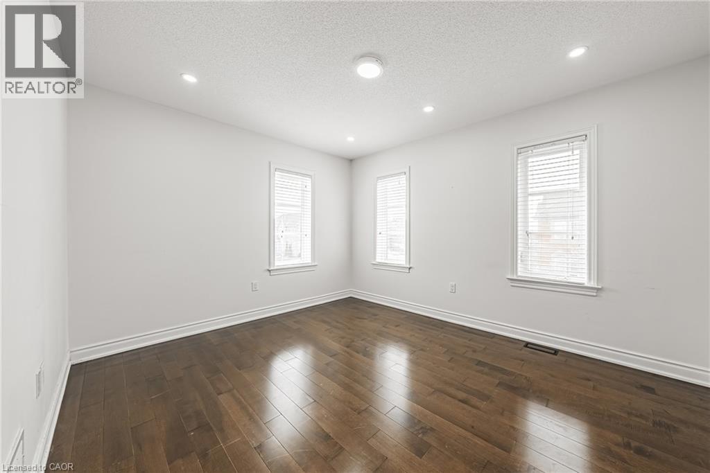 107 Hazelton Avenue, Hamilton, Ontario  L9B 0E9 - Photo 31 - 40773482