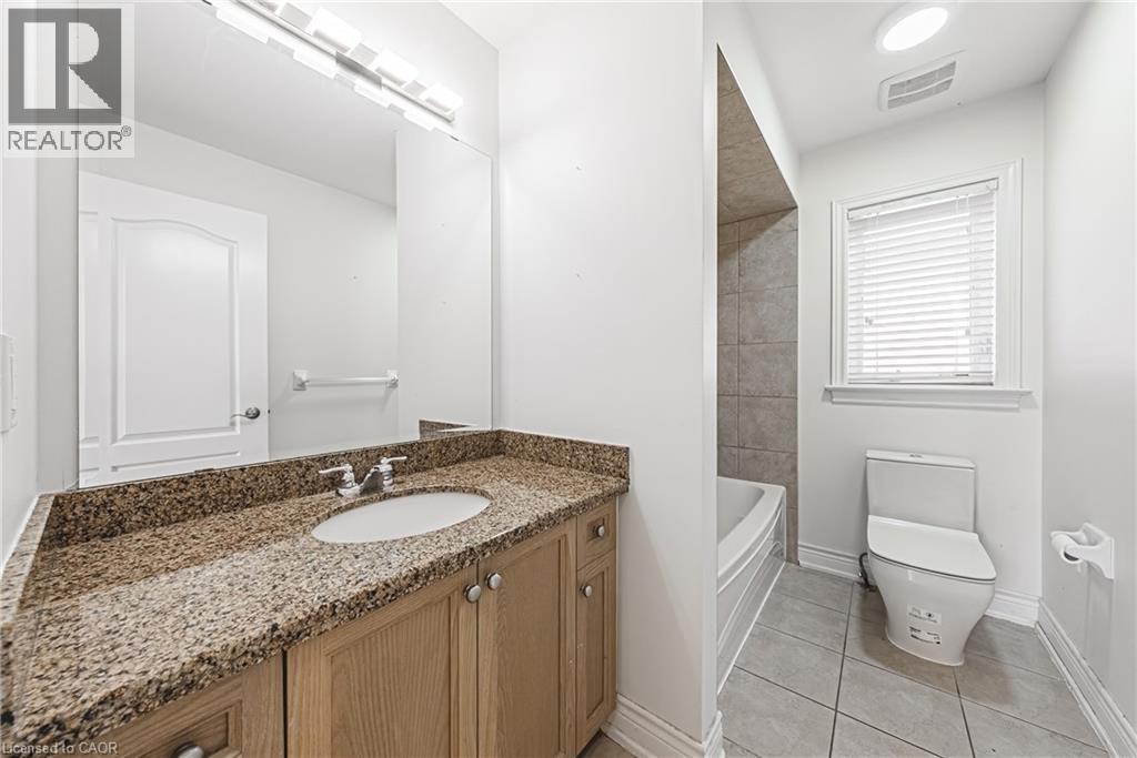 107 Hazelton Avenue, Hamilton, Ontario  L9B 0E9 - Photo 34 - 40773482