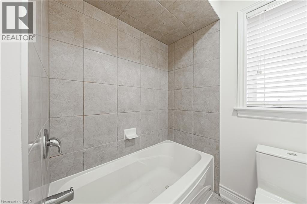 107 Hazelton Avenue, Hamilton, Ontario  L9B 0E9 - Photo 35 - 40773482