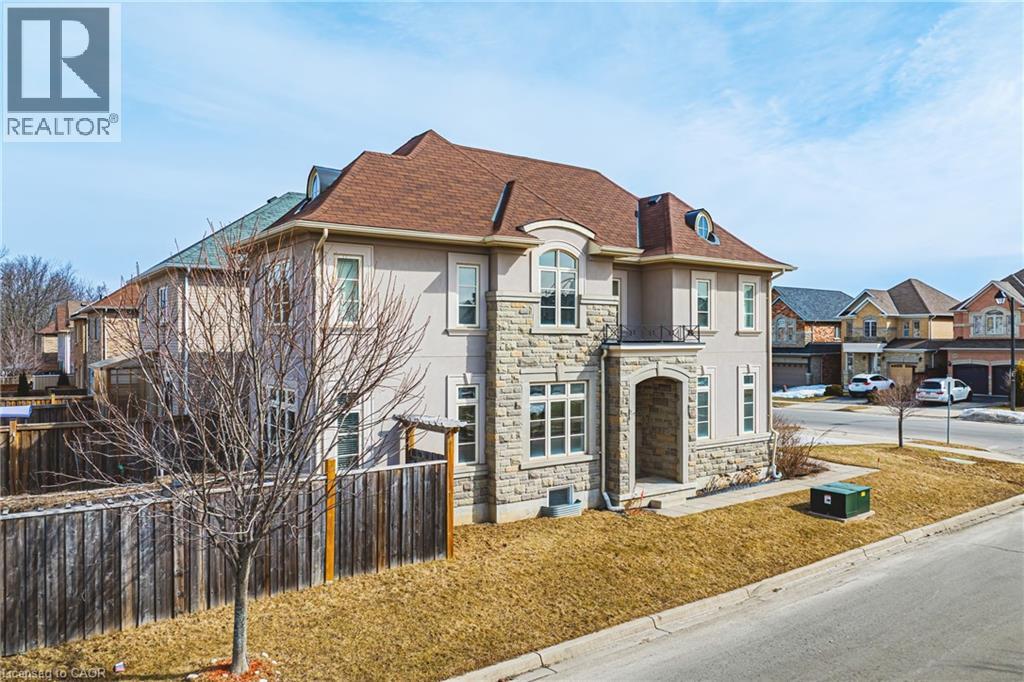 107 Hazelton Avenue, Hamilton, Ontario  L9B 0E9 - Photo 5 - 40773482