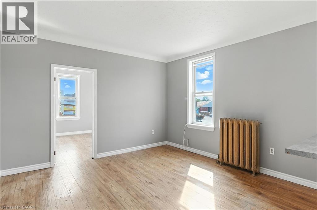229 Main Street W, Port Colborne, Ontario  L3K 3V7 - Photo 6 - 40772408