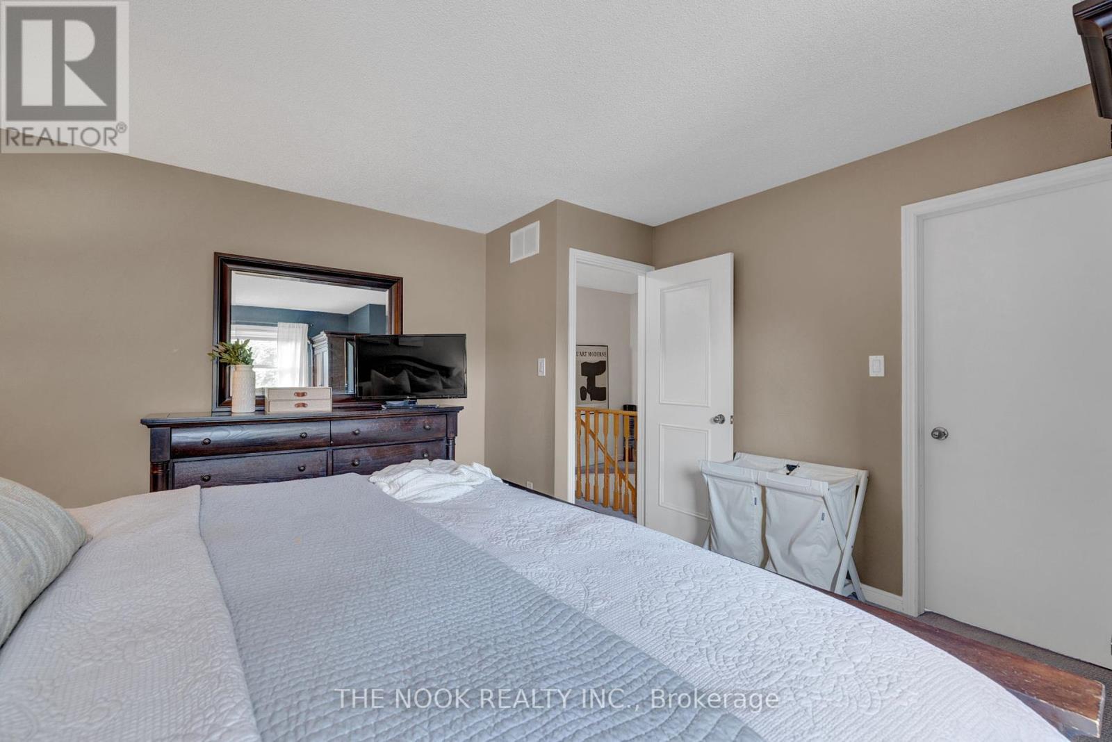 64 Soper Creek Drive, Clarington, Ontario  L1C 4K7 - Photo 19 - E12425802