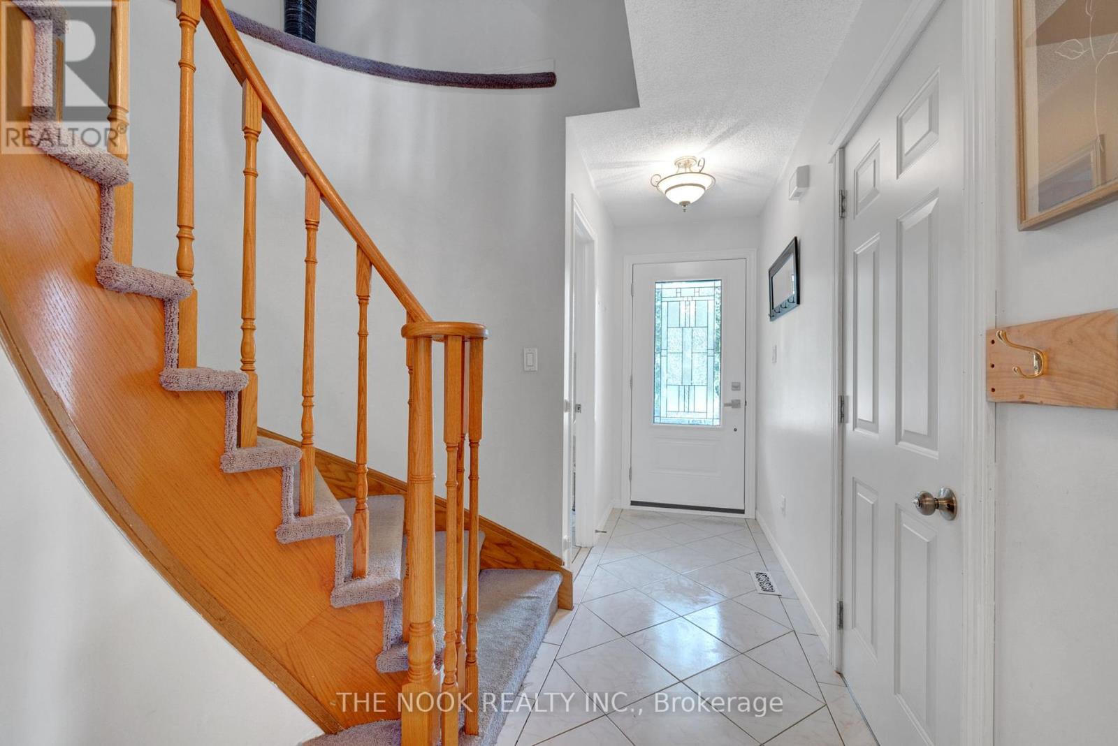 64 Soper Creek Drive, Clarington, Ontario  L1C 4K7 - Photo 3 - E12425802
