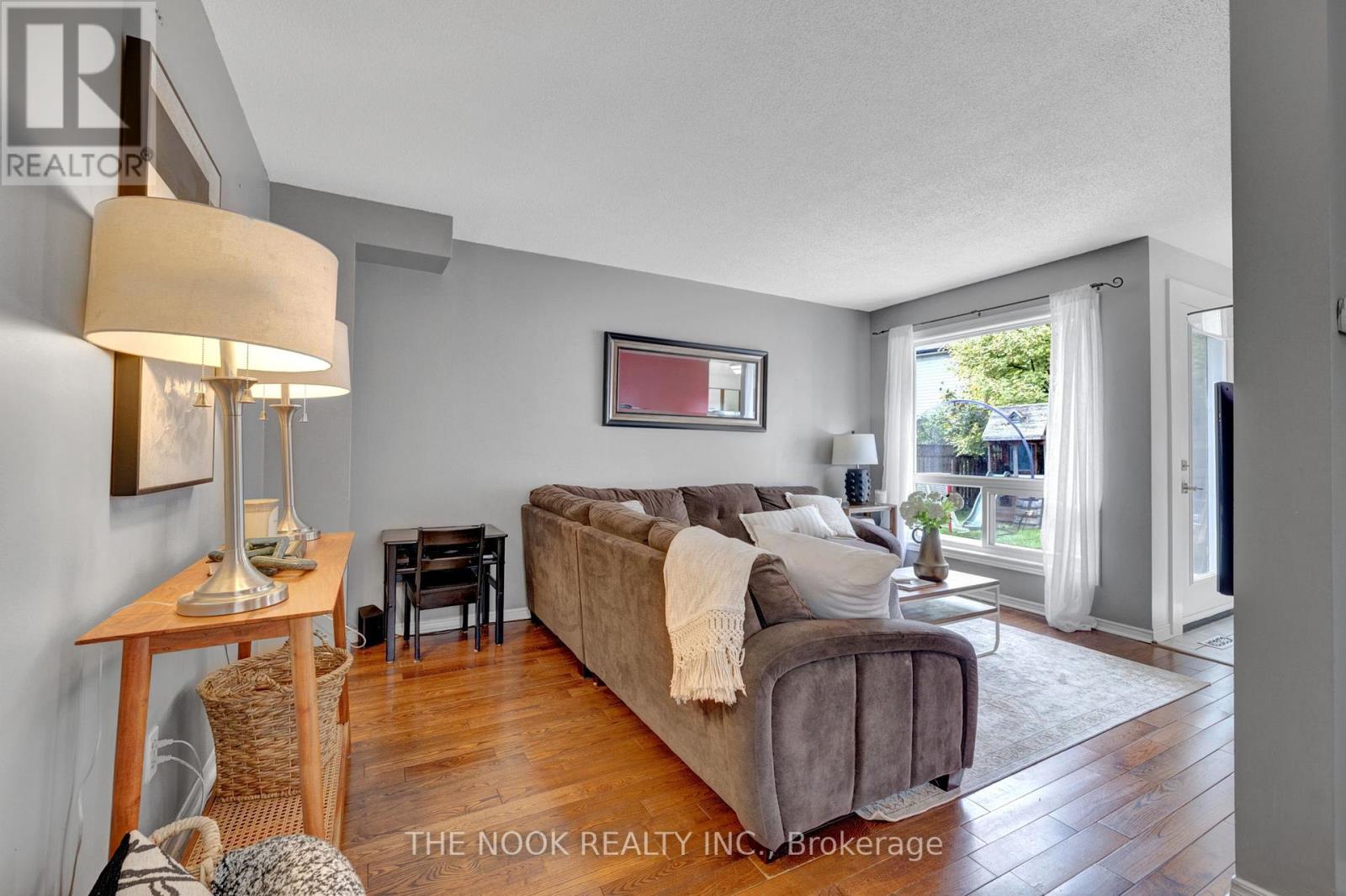 64 Soper Creek Drive, Clarington, Ontario  L1C 4K7 - Photo 4 - E12425802