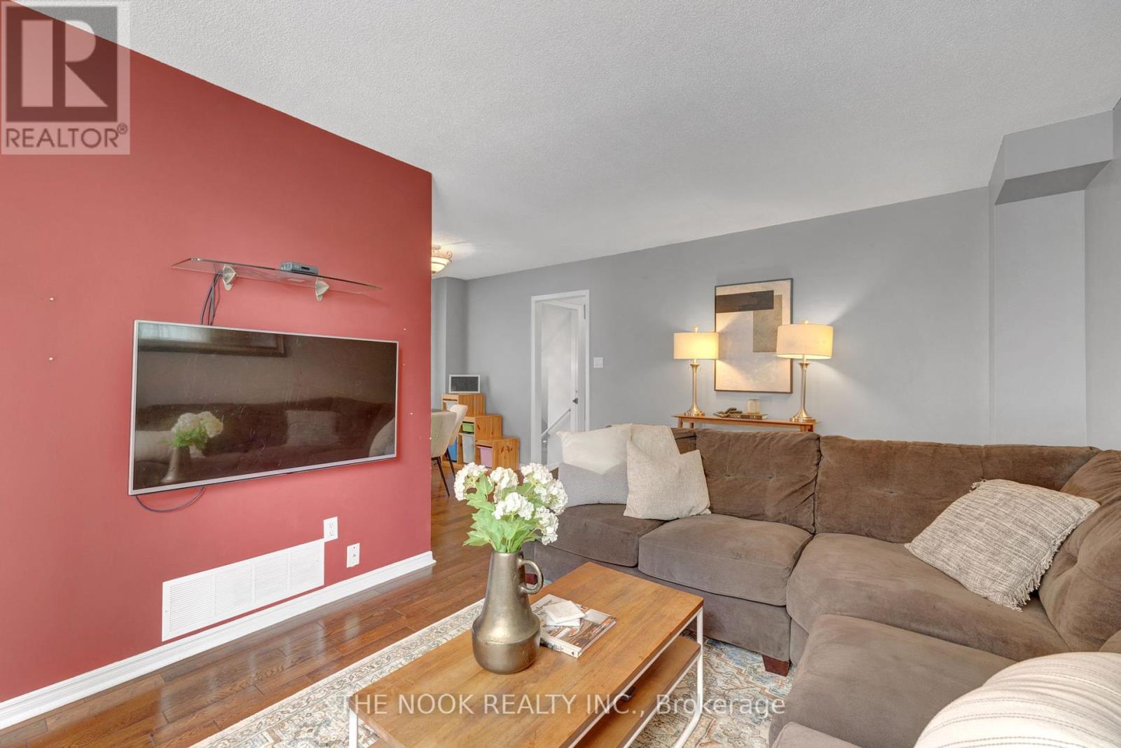 64 Soper Creek Drive, Clarington, Ontario  L1C 4K7 - Photo 8 - E12425802
