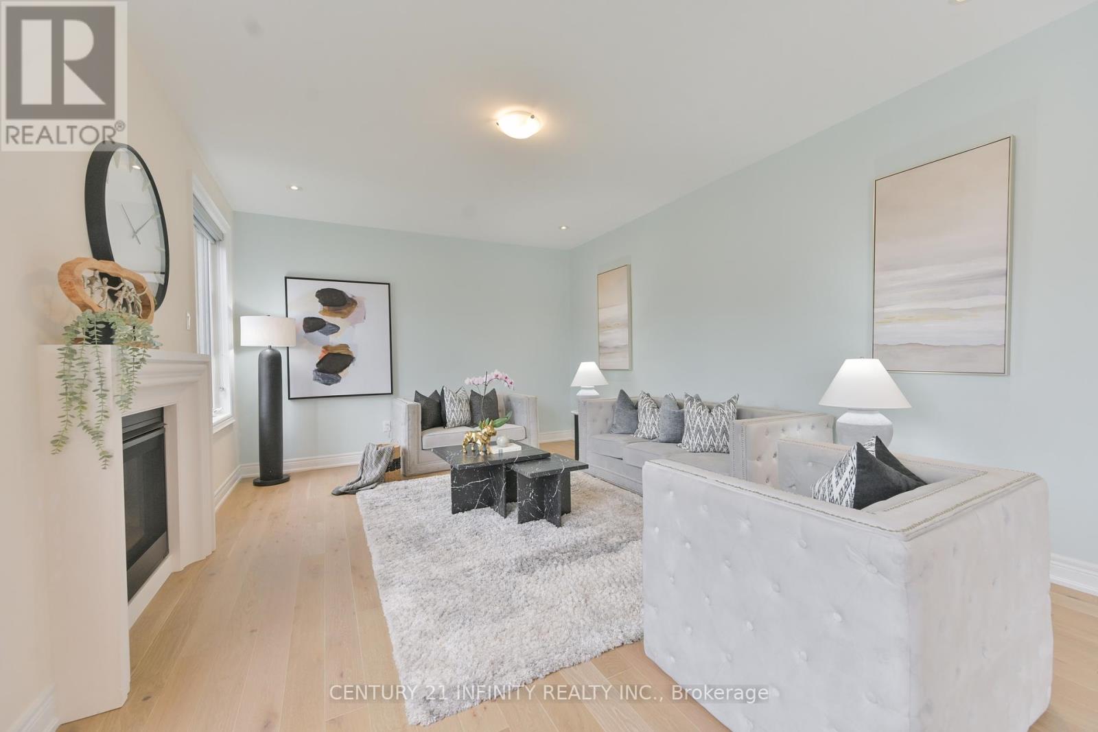 34 Watershed Gate, East Gwillimbury, Ontario  L9N 0Y6 - Photo 16 - N12425668