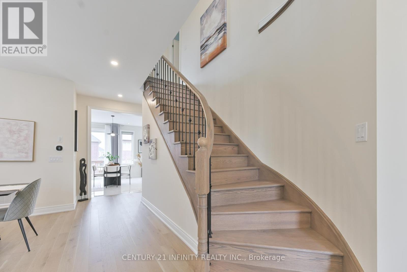 34 Watershed Gate, East Gwillimbury, Ontario  L9N 0Y6 - Photo 21 - N12425668