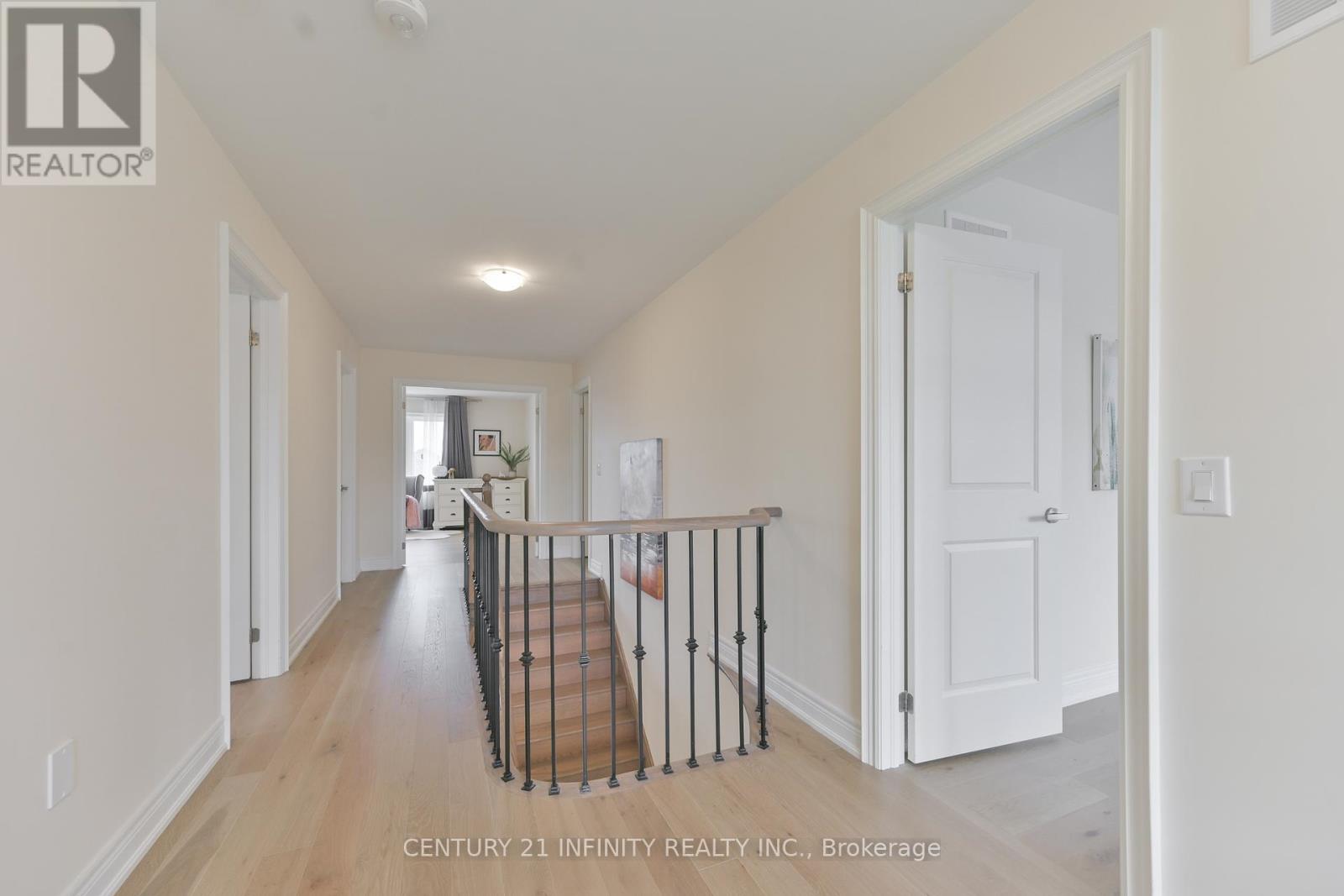 34 Watershed Gate, East Gwillimbury, Ontario  L9N 0Y6 - Photo 24 - N12425668