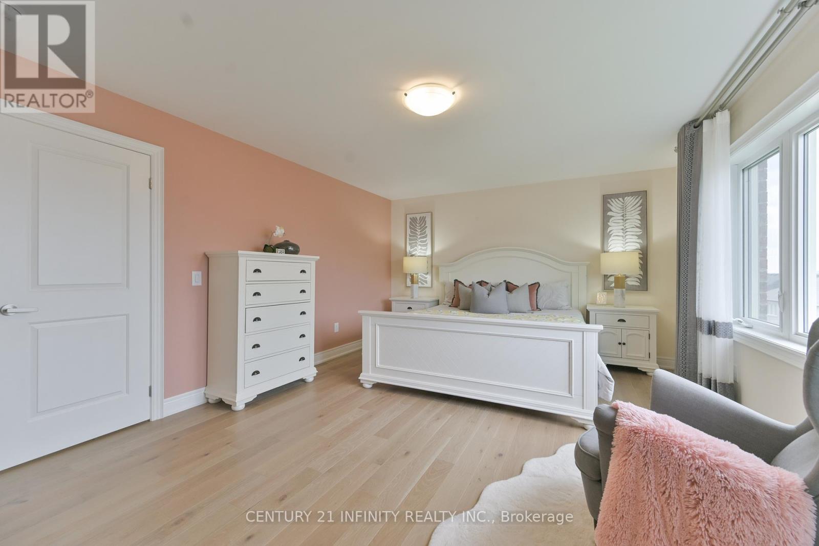 34 Watershed Gate, East Gwillimbury, Ontario  L9N 0Y6 - Photo 26 - N12425668
