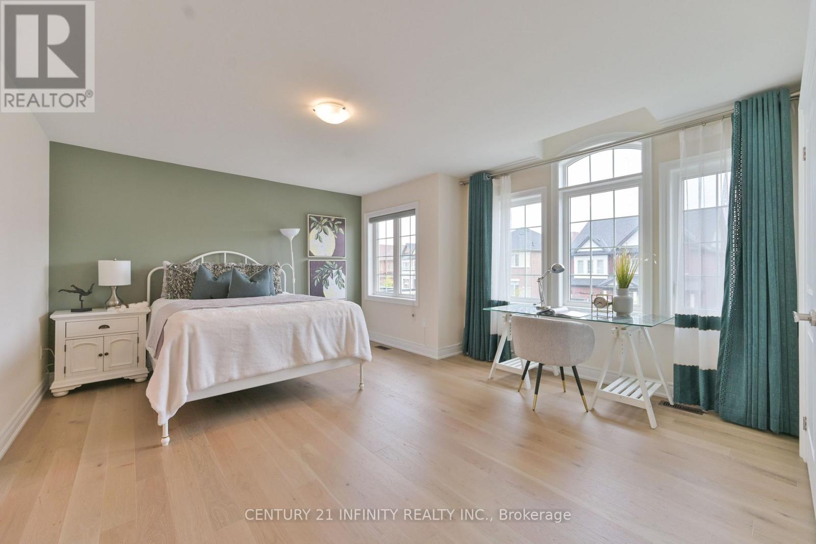 34 Watershed Gate, East Gwillimbury, Ontario  L9N 0Y6 - Photo 33 - N12425668