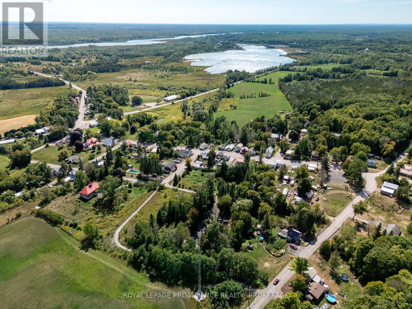72 Franklin Street, Tweed, Ontario  K0K 2L0 - Photo 12 - X12425655