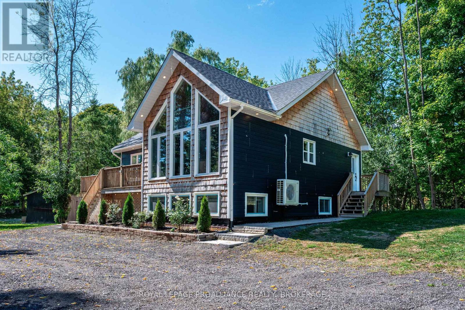 72 Franklin Street, Tweed, Ontario  K0K 2L0 - Photo 3 - X12425655