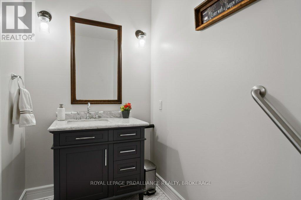 376 Huffman Road, Stone Mills, Ontario  K0K 3N0 - Photo 6 - X12425731