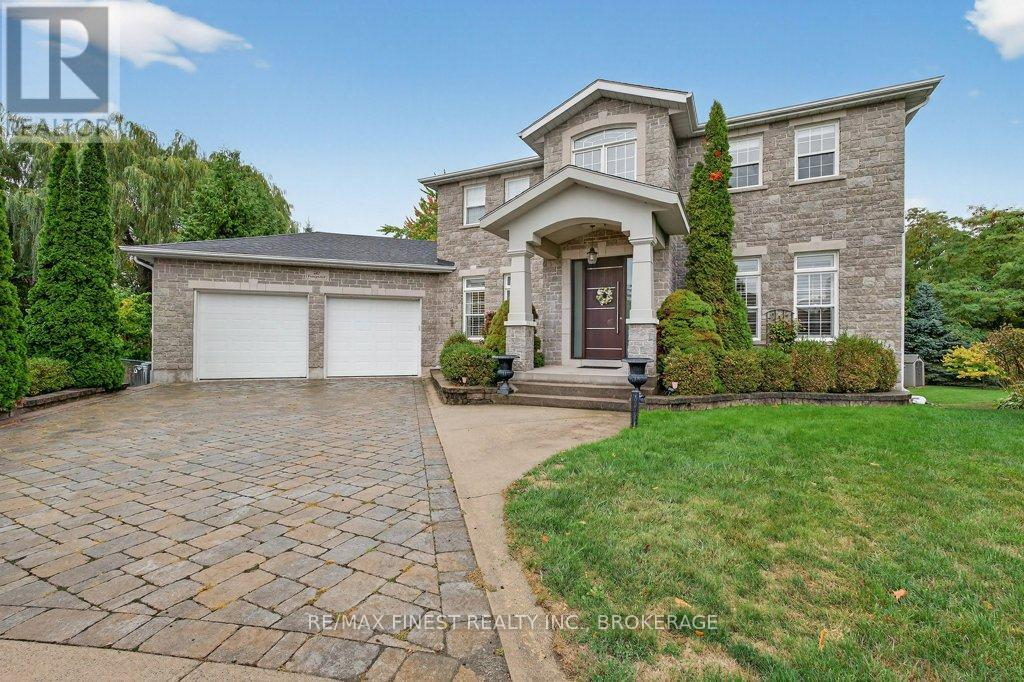 247 HONEYWOOD AVENUE, Kingston, Ontario