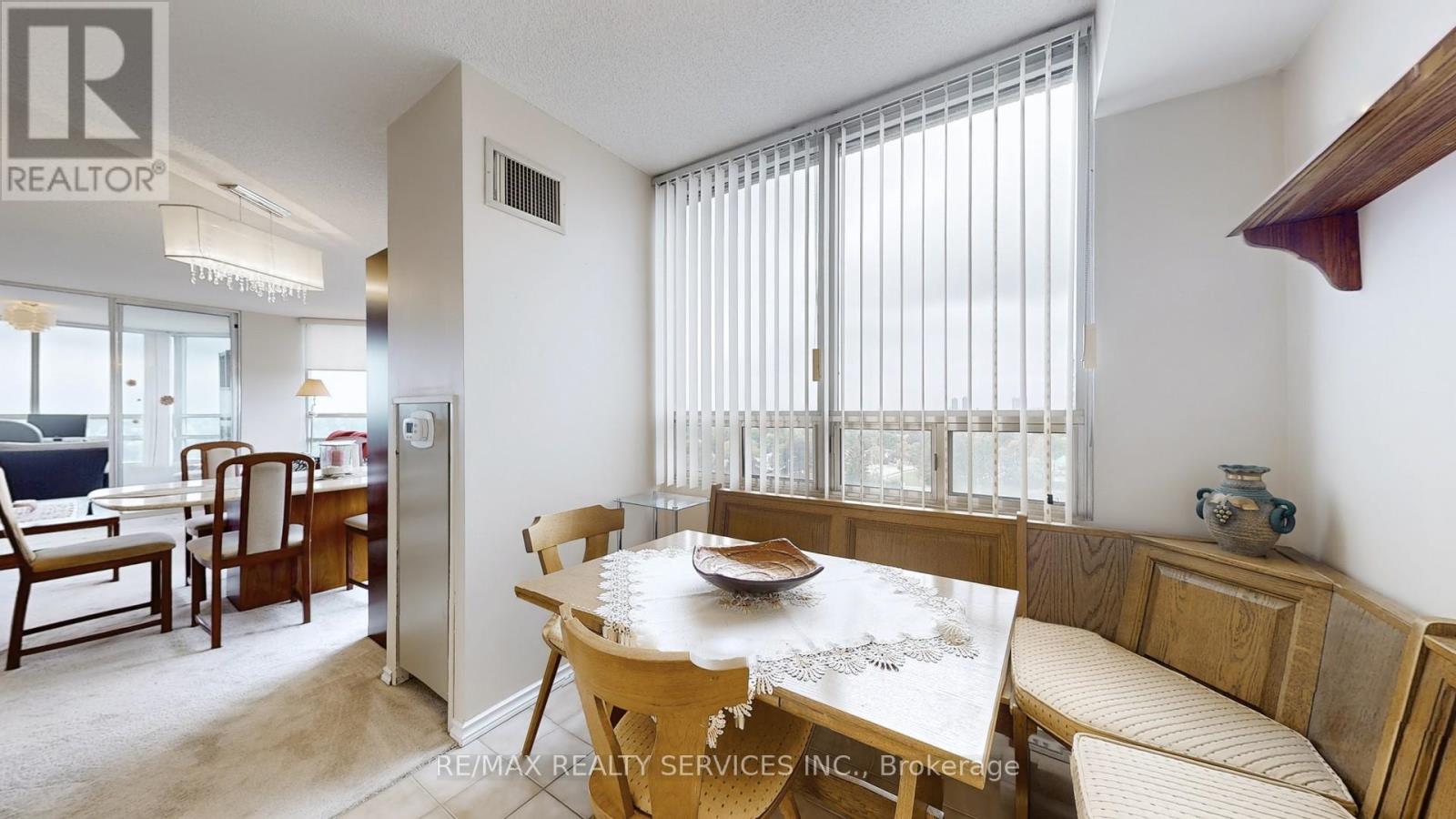 909 - 330 Mill Street S, Brampton, Ontario  L6Y 3V3 - Photo 15 - W12424263