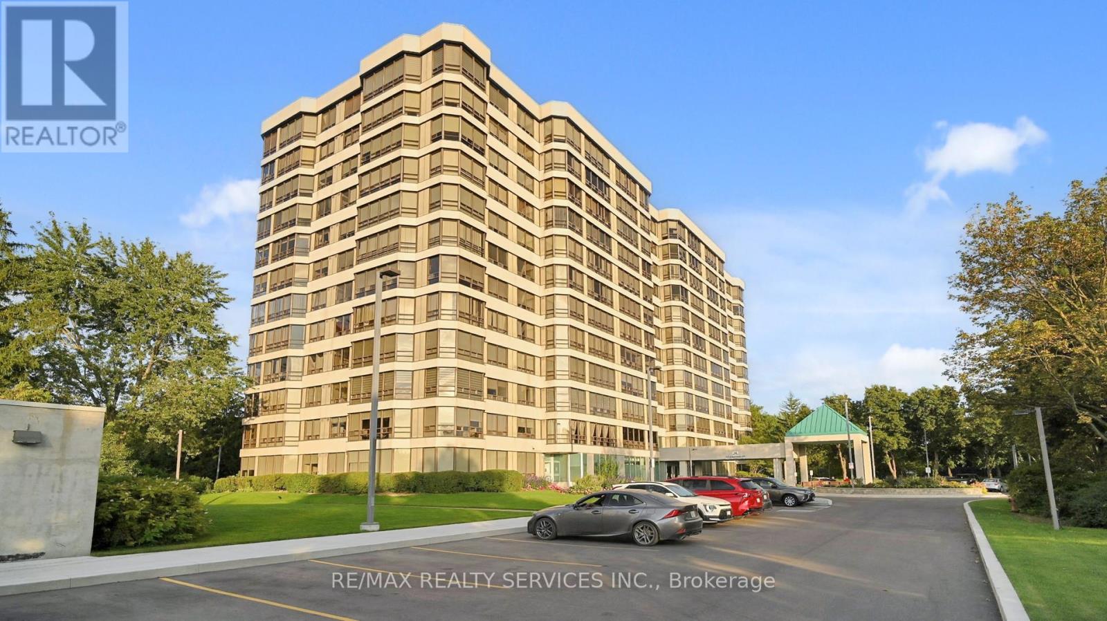 909 - 330 MILL STREET S, Brampton, Ontario