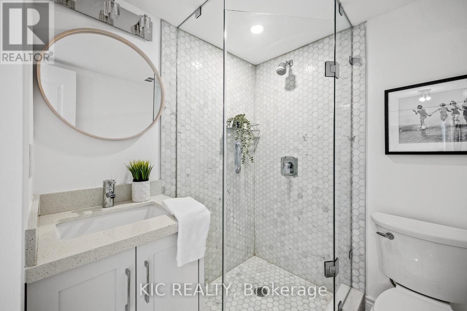 409 - 219 Fort York Boulevard, Toronto, Ontario  M5V 1B1 - Photo 13 - C12425550