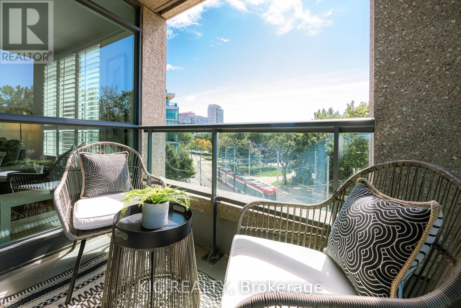 409 - 219 Fort York Boulevard, Toronto, Ontario  M5V 1B1 - Photo 20 - C12425550