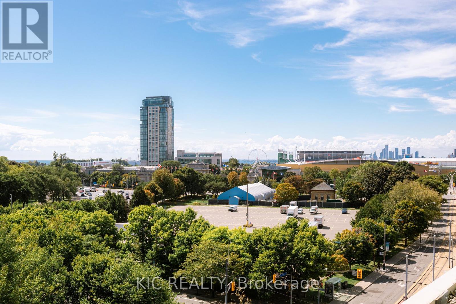 409 - 219 Fort York Boulevard, Toronto, Ontario  M5V 1B1 - Photo 32 - C12425550