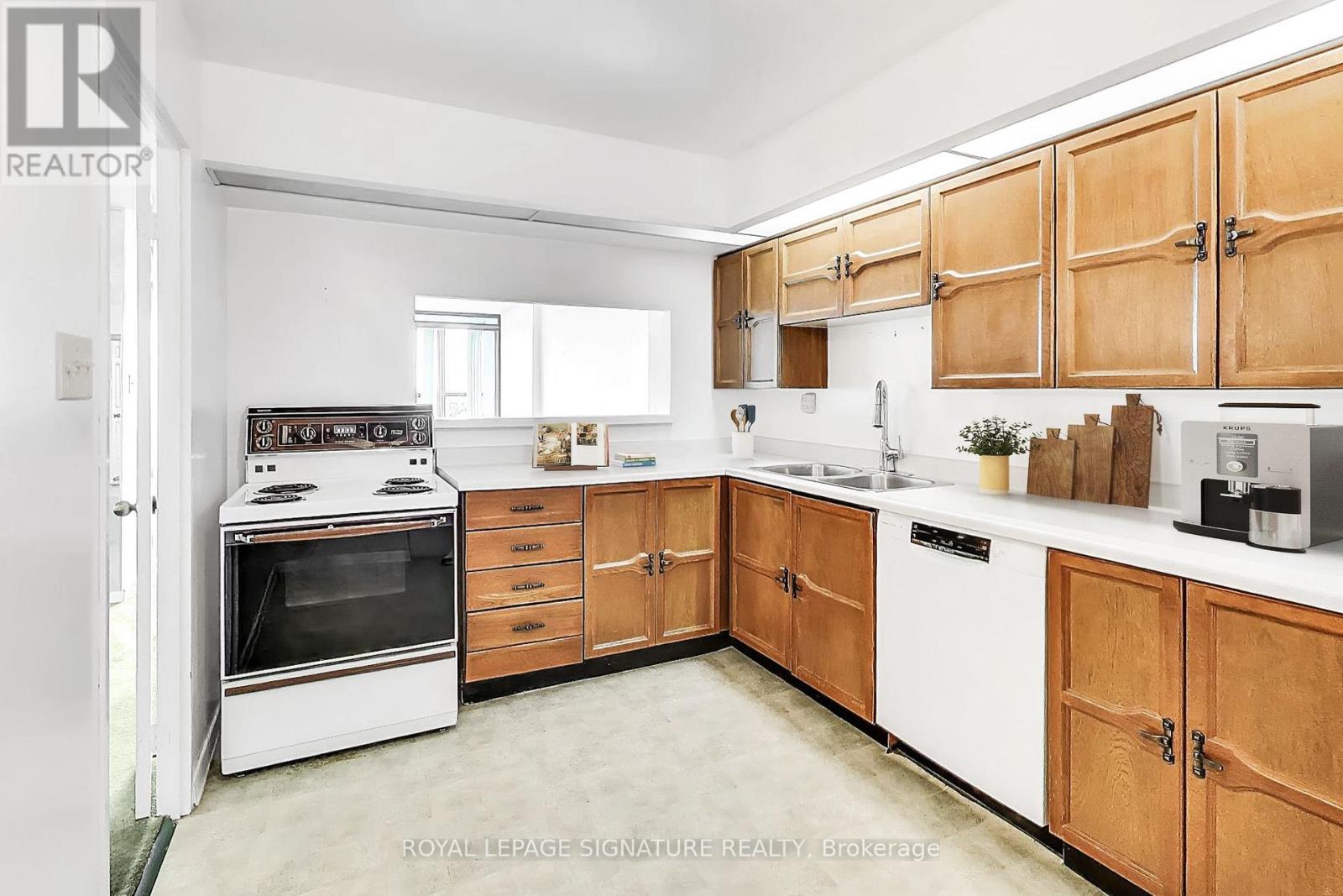 1208 - 33 Elmhurst Avenue, Toronto, Ontario  M2N 6G8 - Photo 12 - C12425625