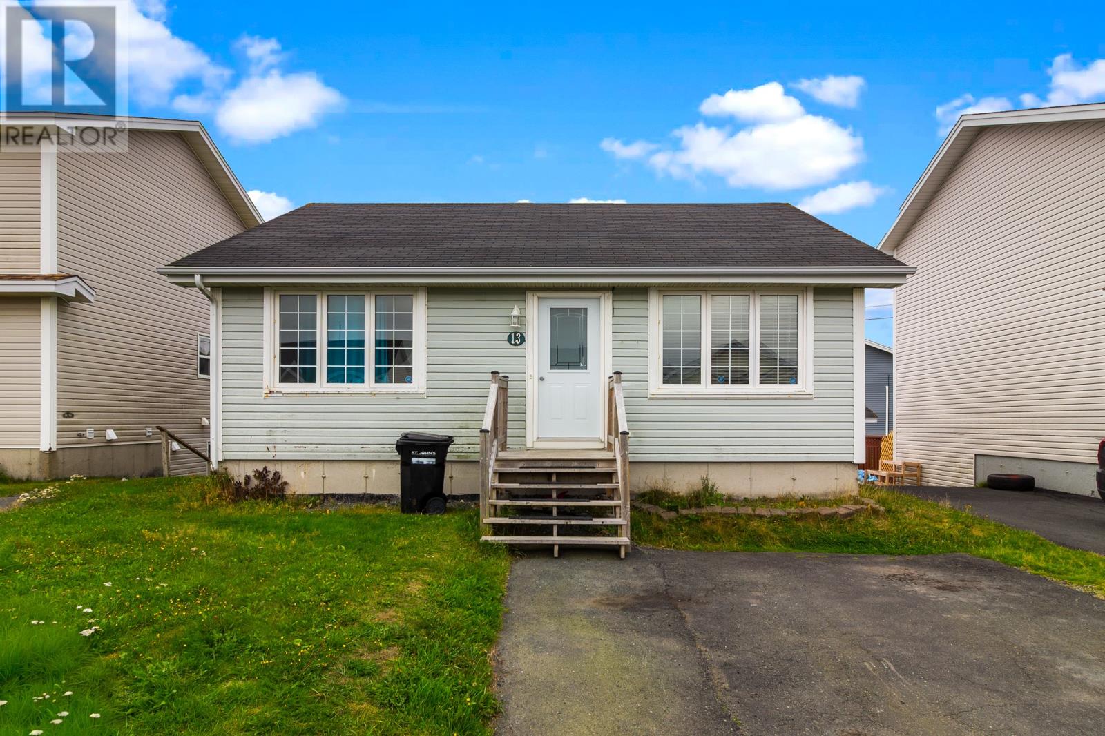 13 Beauford Place, St. John's, Newfoundland & Labrador  A1A 5N3 - Photo 2 - 1290829