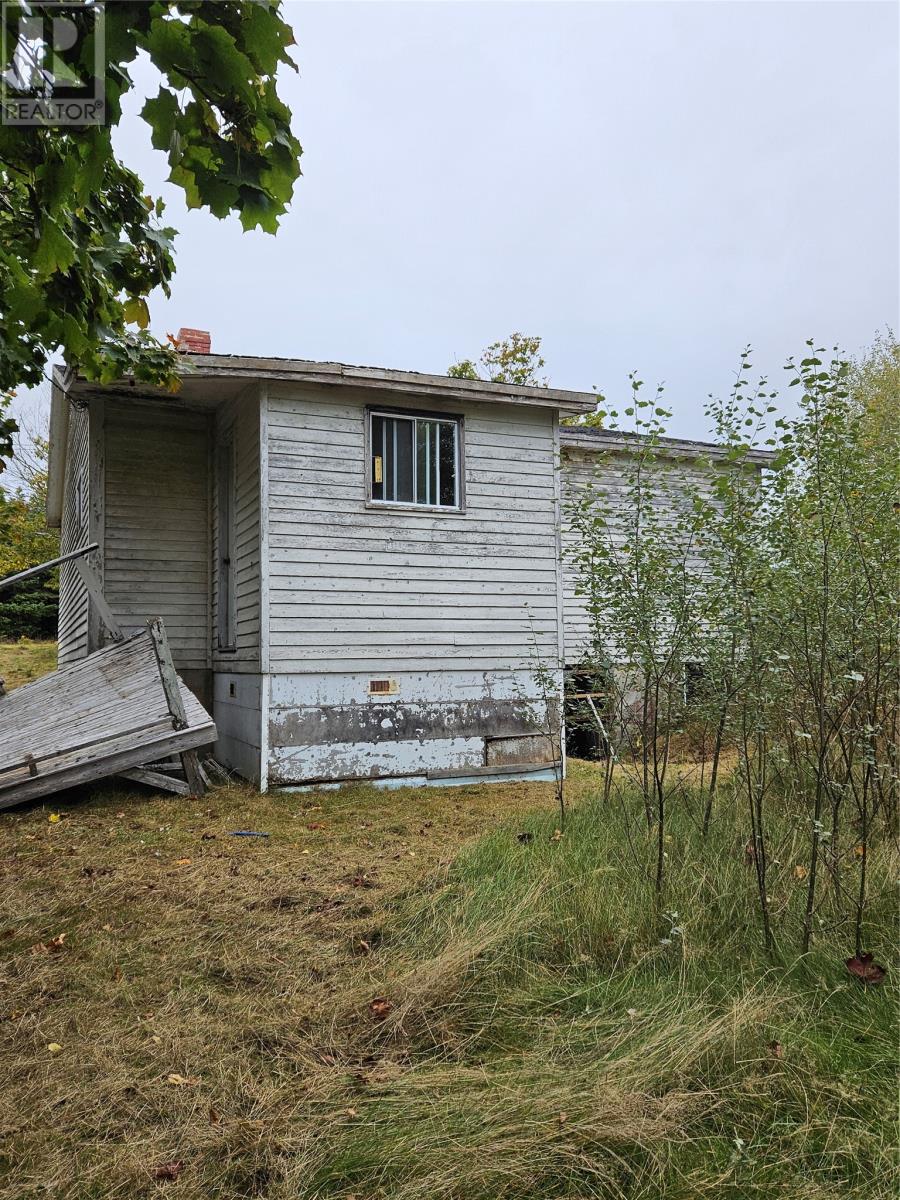 17 Renown Street, Bell Island, Newfoundland & Labrador  A0A 4H0 - Photo 7 - 1290778