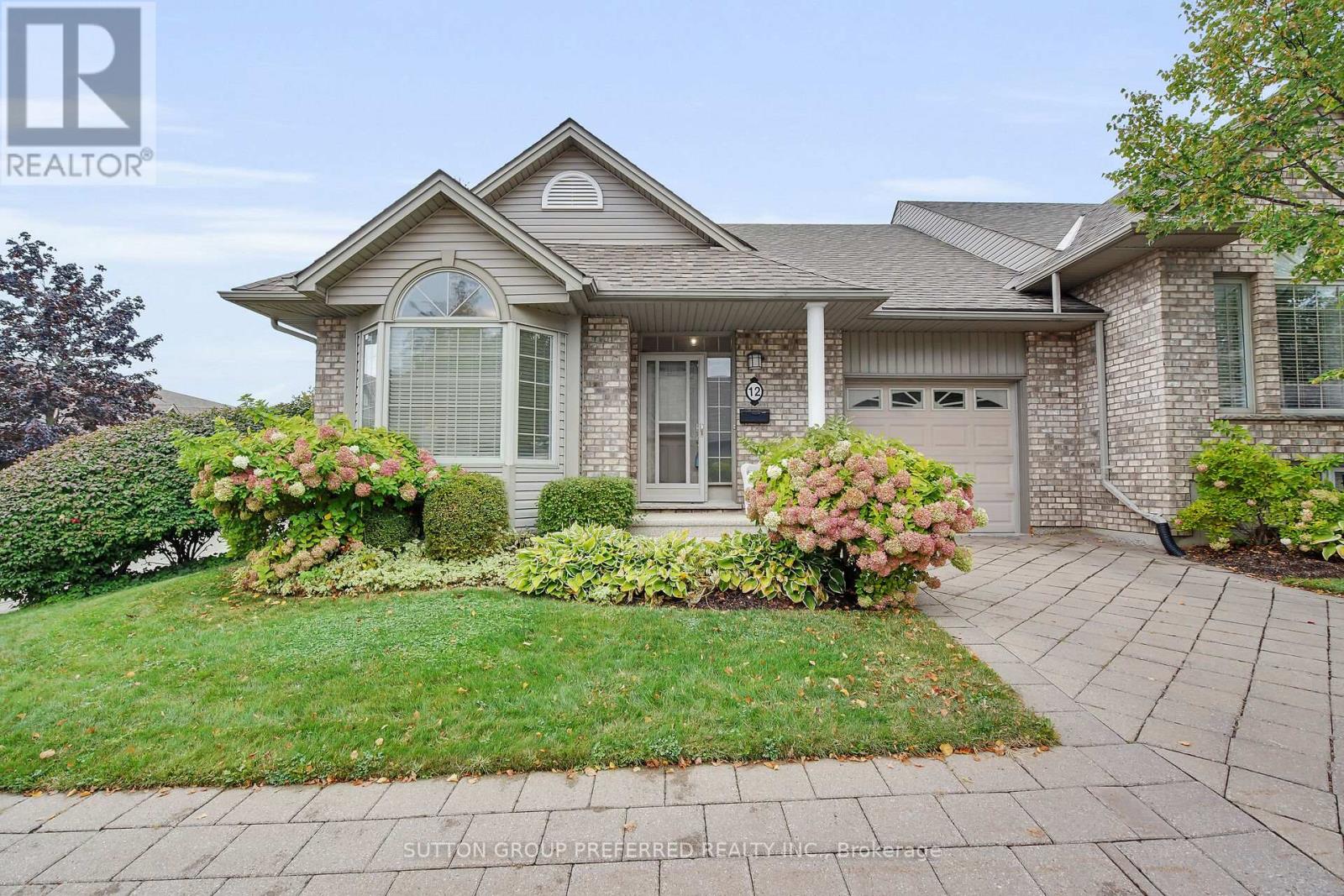 12 - 800 Commissioners Road W, London South, Ontario  N6K 1C2 - Photo 1 - X12425700