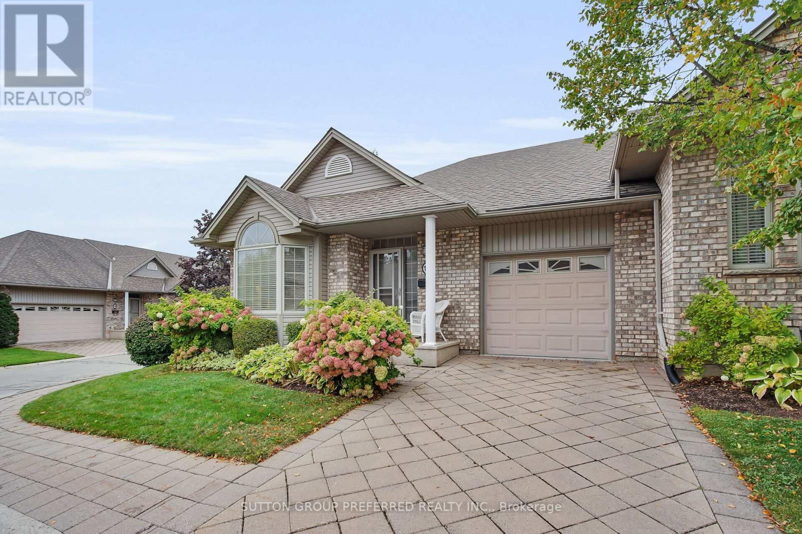 12 - 800 Commissioners Road W, London South, Ontario  N6K 1C2 - Photo 2 - X12425700