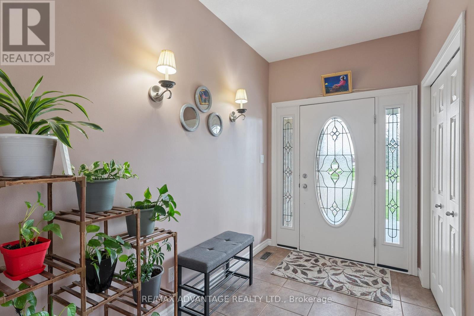 129 Thamesview Crescent, St. Marys, Ontario  N4X 1E1 - Photo 4 - X12425709
