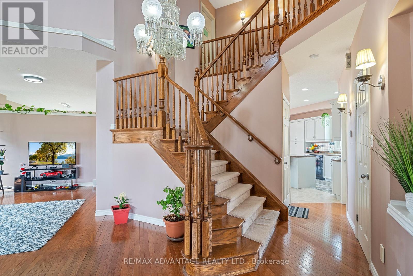 129 Thamesview Crescent, St. Marys, Ontario  N4X 1E1 - Photo 6 - X12425709