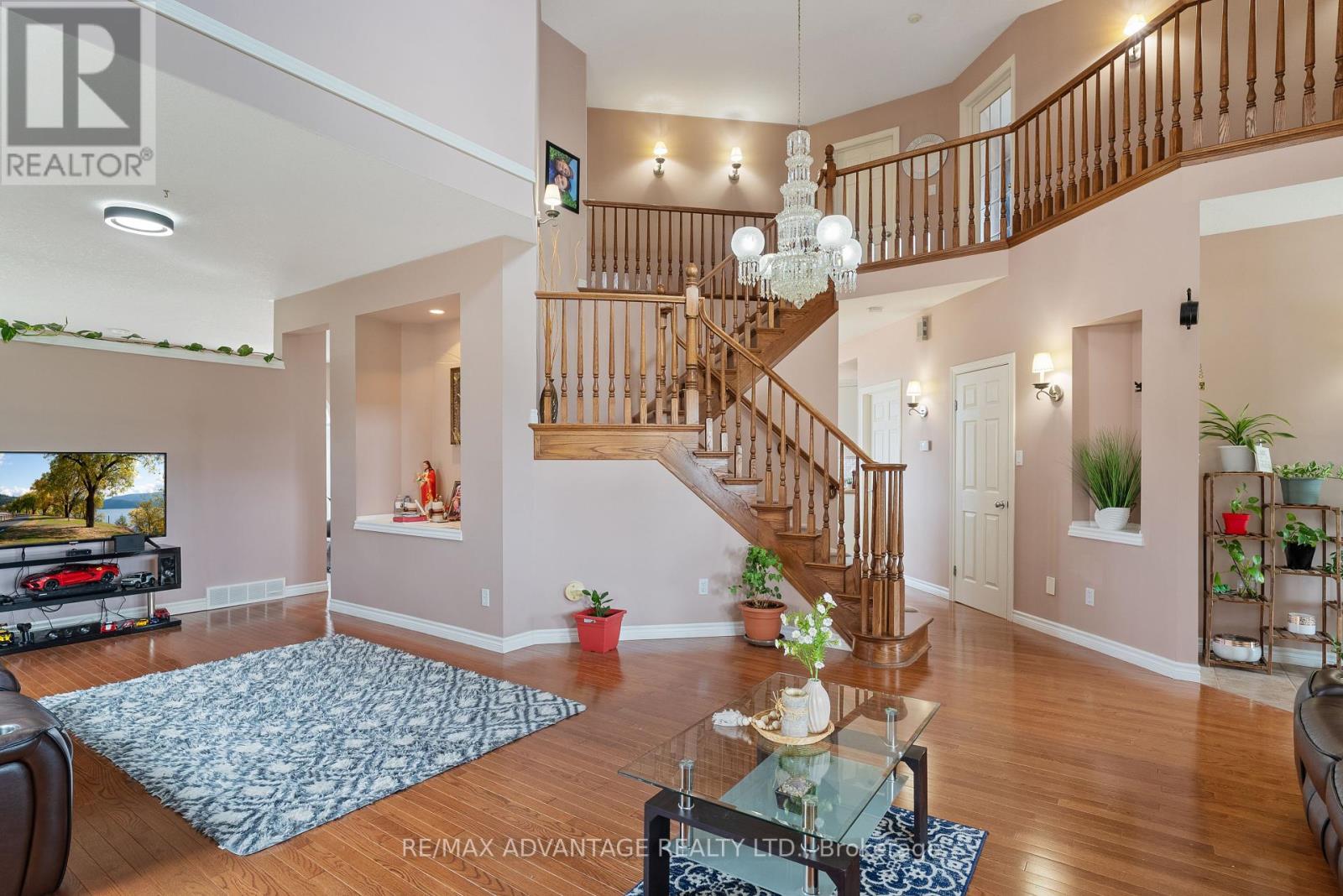 129 Thamesview Crescent, St. Marys, Ontario  N4X 1E1 - Photo 7 - X12425709