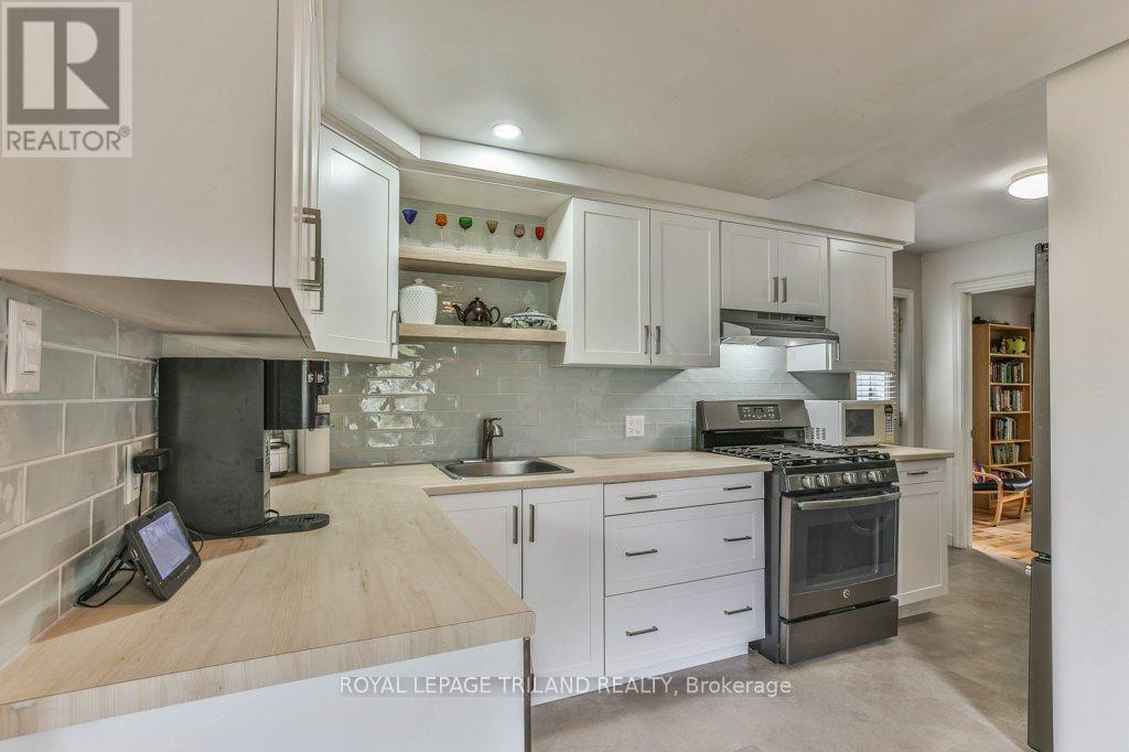 207 East Street, London East, Ontario  N5Z 2S1 - Photo 13 - X12425785