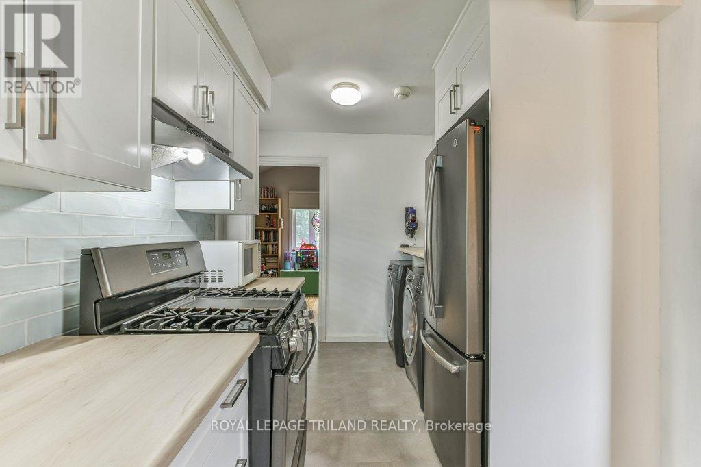 207 East Street, London East, Ontario  N5Z 2S1 - Photo 14 - X12425785