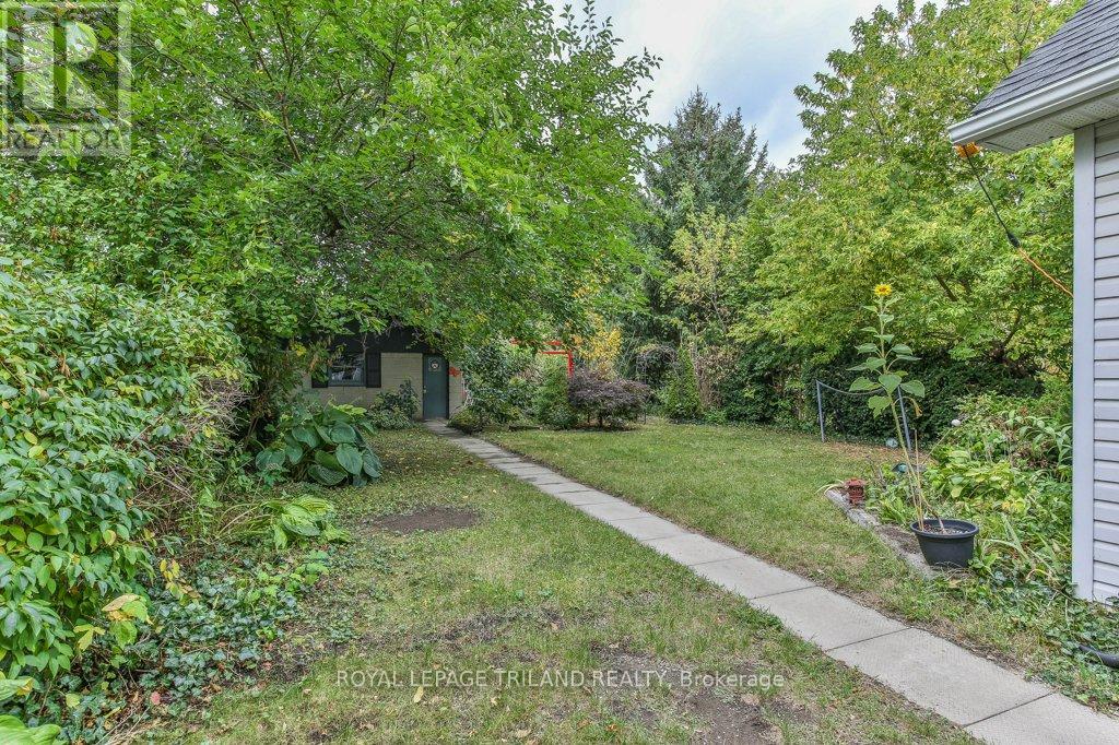 207 East Street, London East, Ontario  N5Z 2S1 - Photo 30 - X12425785