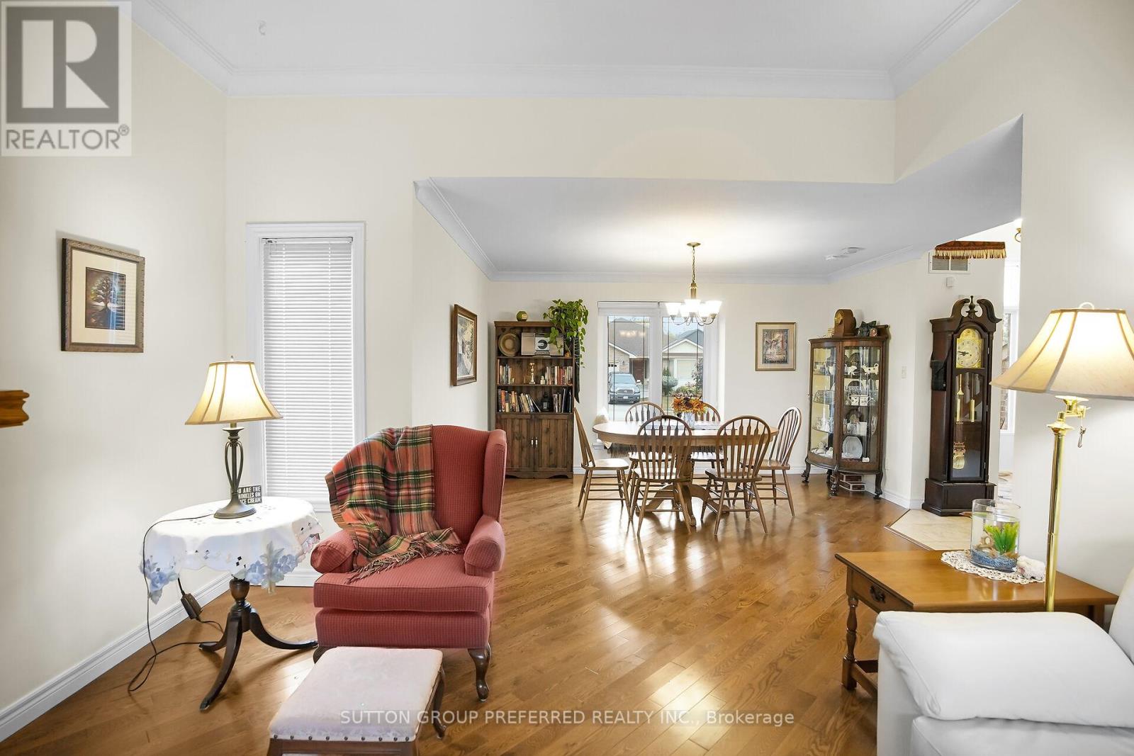 250 Kettle Creek Drive, Central Elgin, Ontario  N0L 1B0 - Photo 11 - X12425792