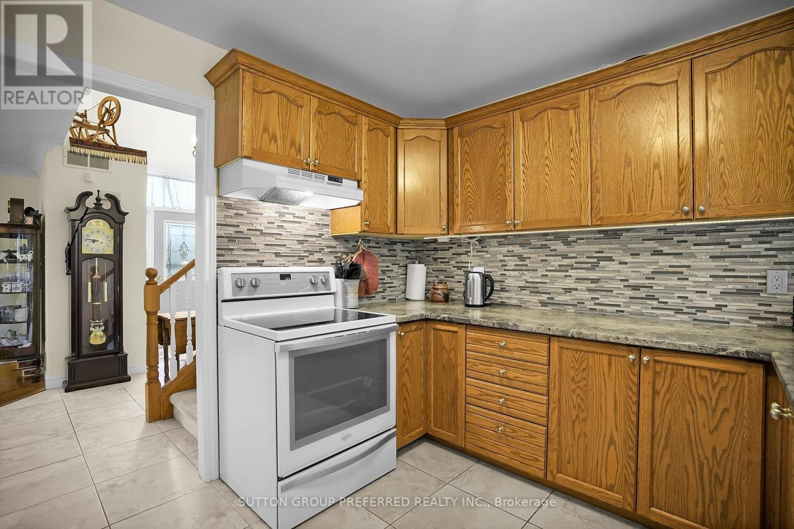 250 Kettle Creek Drive, Central Elgin, Ontario  N0L 1B0 - Photo 14 - X12425792