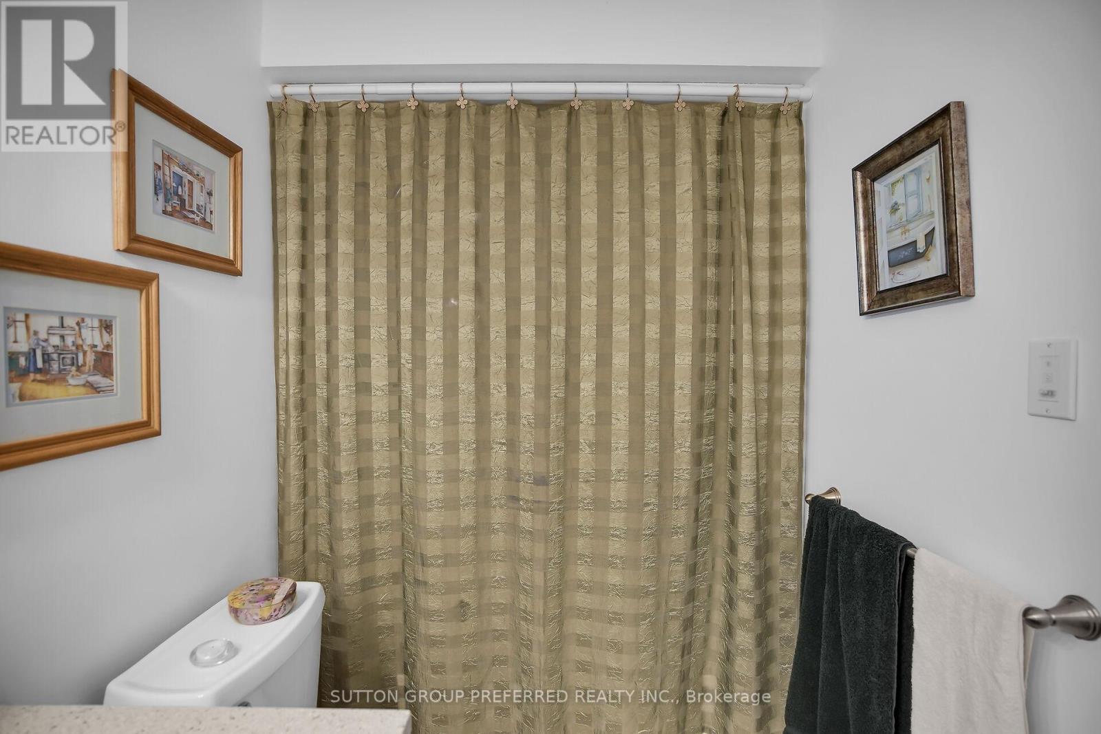 250 Kettle Creek Drive, Central Elgin, Ontario  N0L 1B0 - Photo 17 - X12425792