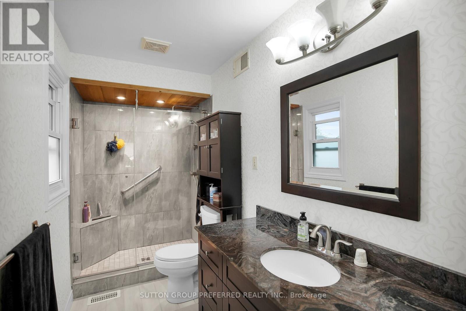 250 Kettle Creek Drive, Central Elgin, Ontario  N0L 1B0 - Photo 24 - X12425792