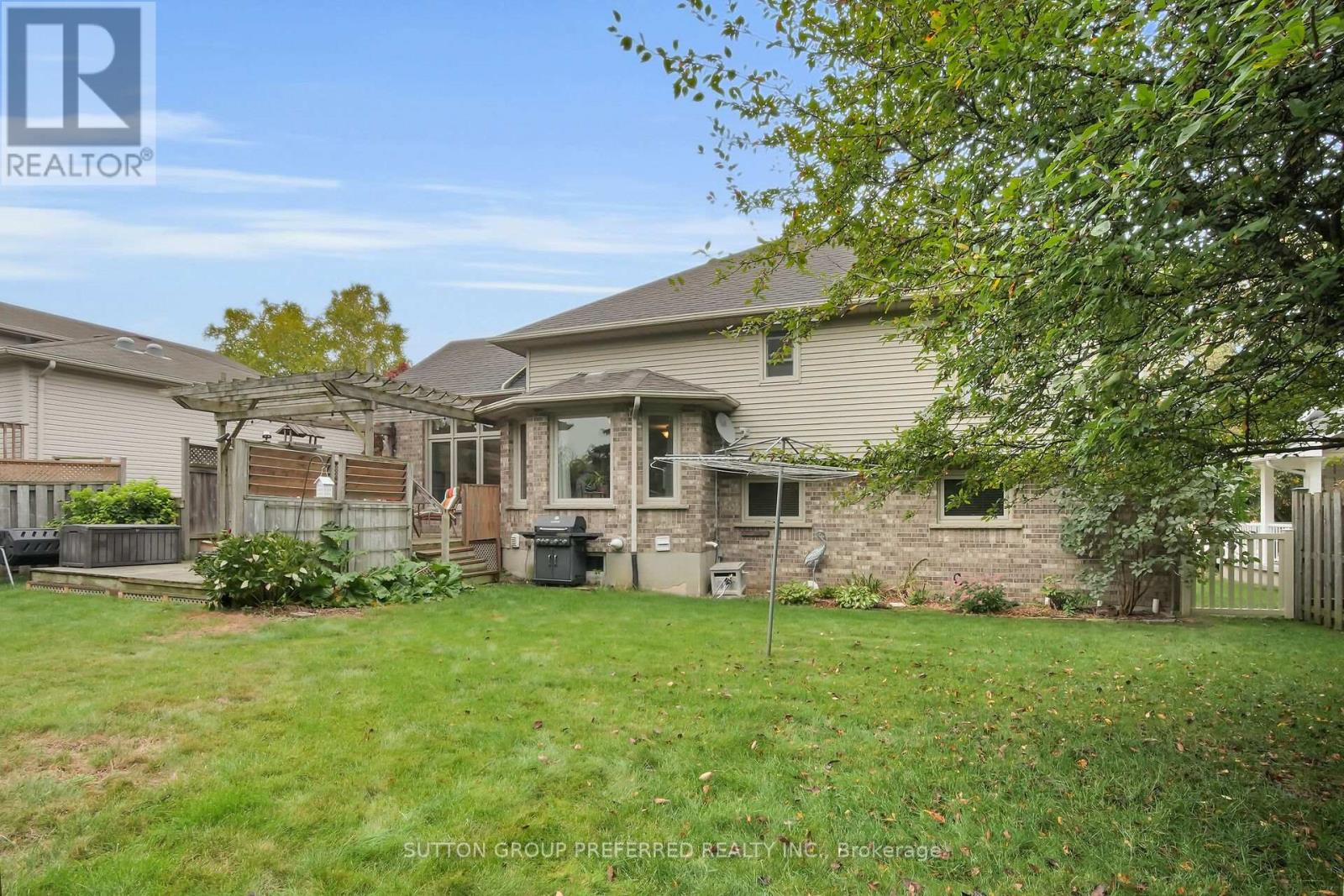250 Kettle Creek Drive, Central Elgin, Ontario  N0L 1B0 - Photo 37 - X12425792