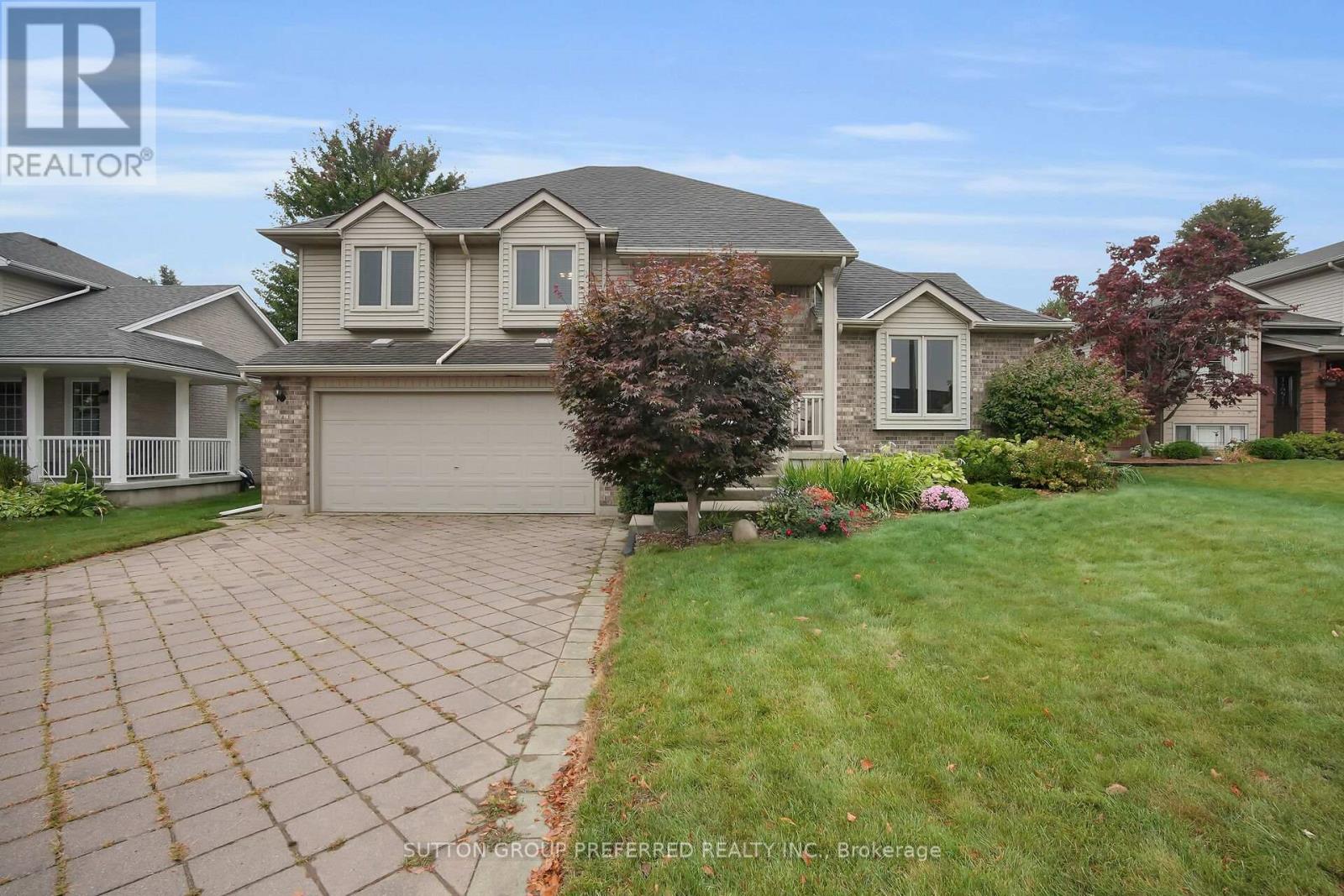 250 Kettle Creek Drive, Central Elgin, Ontario  N0L 1B0 - Photo 5 - X12425792