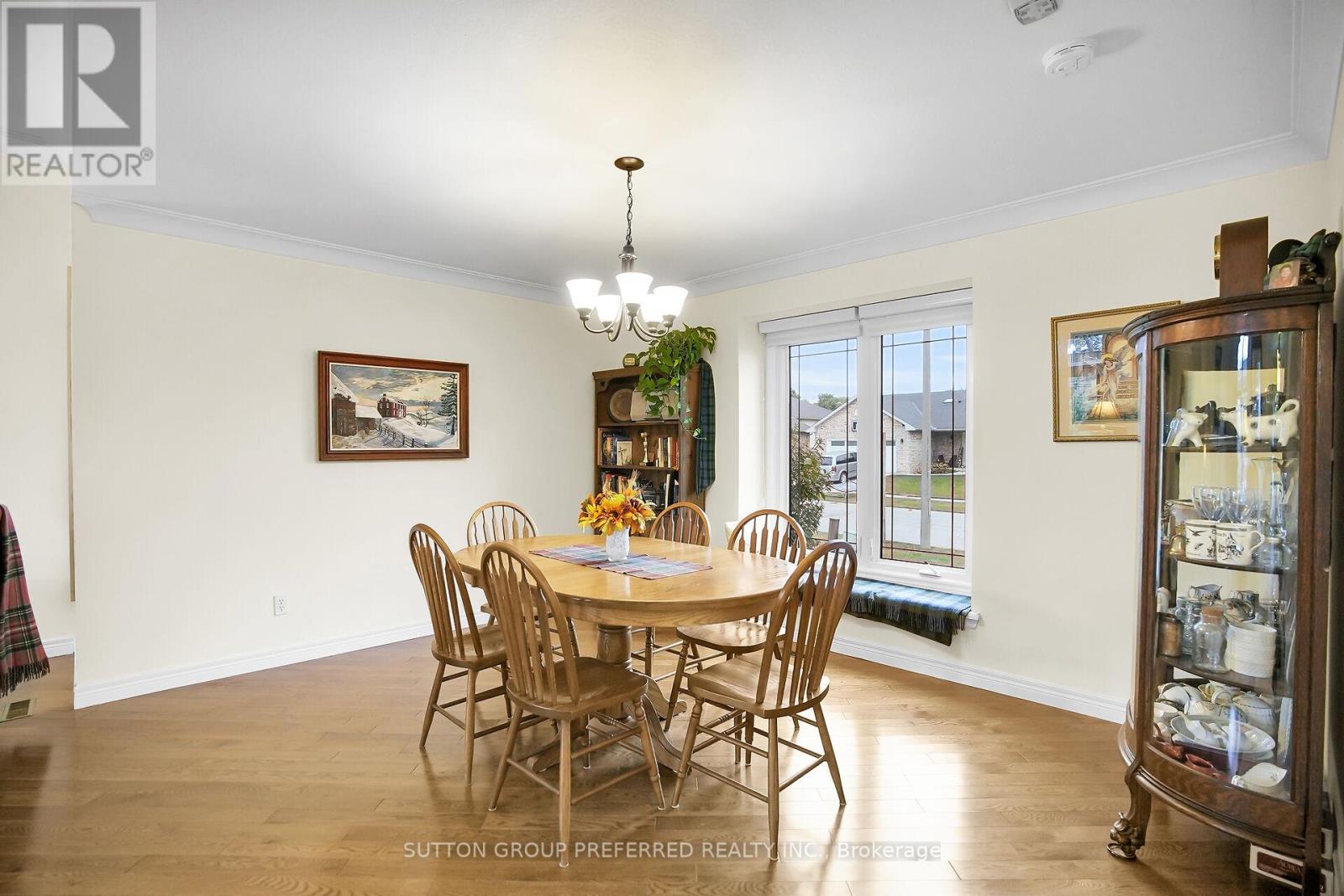 250 Kettle Creek Drive, Central Elgin, Ontario  N0L 1B0 - Photo 7 - X12425792