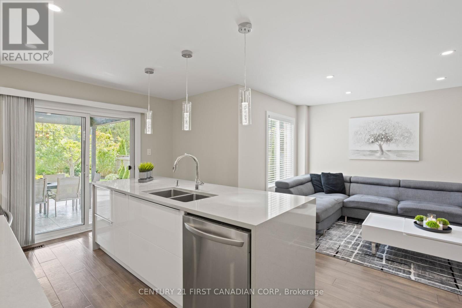 1075 Blackmaple Court, London East, Ontario  N5Y 5P9 - Photo 11 - X12425798